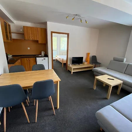 A1 Golem Apartamento