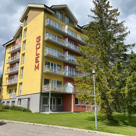 A1 Golem Apartamento